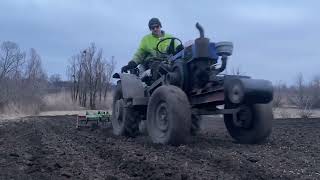 Сеем Ячмень Вручную И Заделываем Семена Пружинным Культиватором!