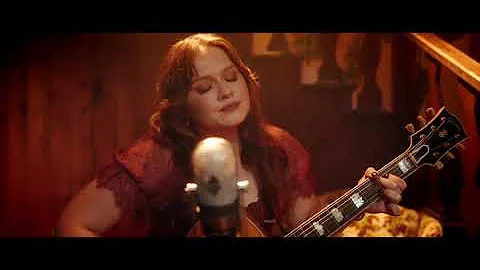 Elizabeth Davis: House On Fire (Official Acoustic ...