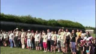 Zászlófelvonás és cserkészinduló az V. Országos Cserkésznap megnyitóján