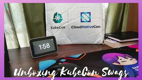Unboxing KubeCon 2021 Swags | Building Phippy