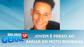 Jovem é preso ao andar com amigo em moto roubada Jovem é preso ao andar com amigo em moto roubada