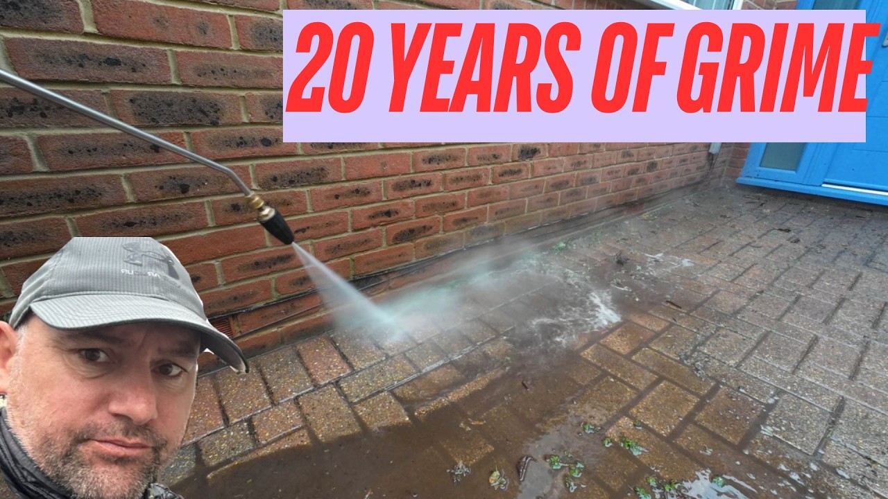 Jet Washing 20 Years of Dirt Off This Driveway!