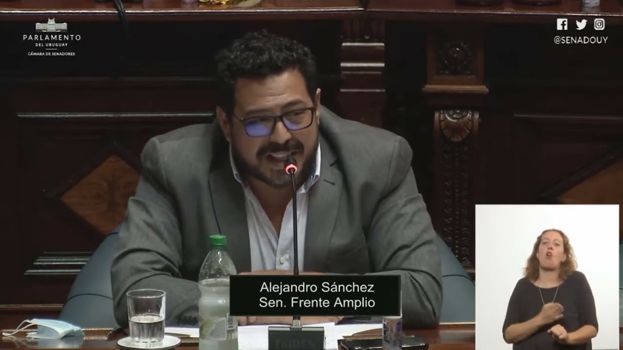 Así fue la emotiva despedida del Senado a Lucía Topolansky