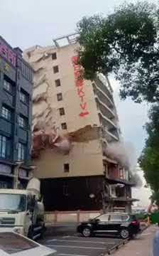 建築偷工減料非常嚴重，沒有任何外力的情況下就塌了，要是有地震什麼的那又多少會塌掉？只有天知道🤷‍♂️