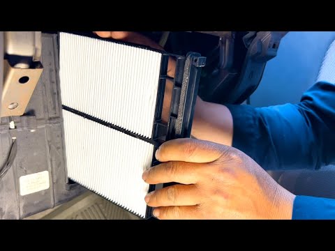 Cabin air filter on Nissan Frontier Xterra 98-01 @elchanojose - YouTube