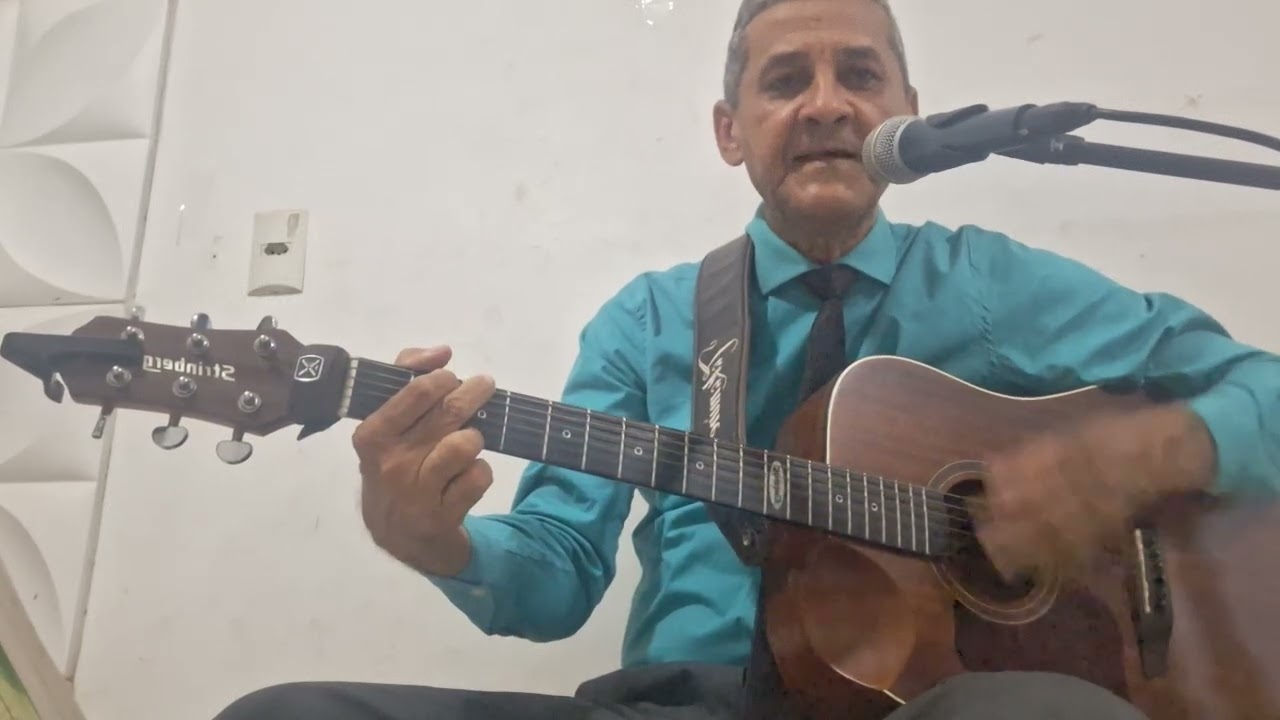 Louvando a nosso  DEUS