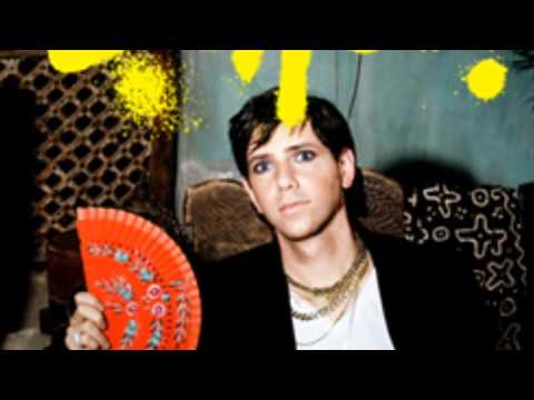 Tiga — Tiga - Love don't dance here anymore [HD VERSION]