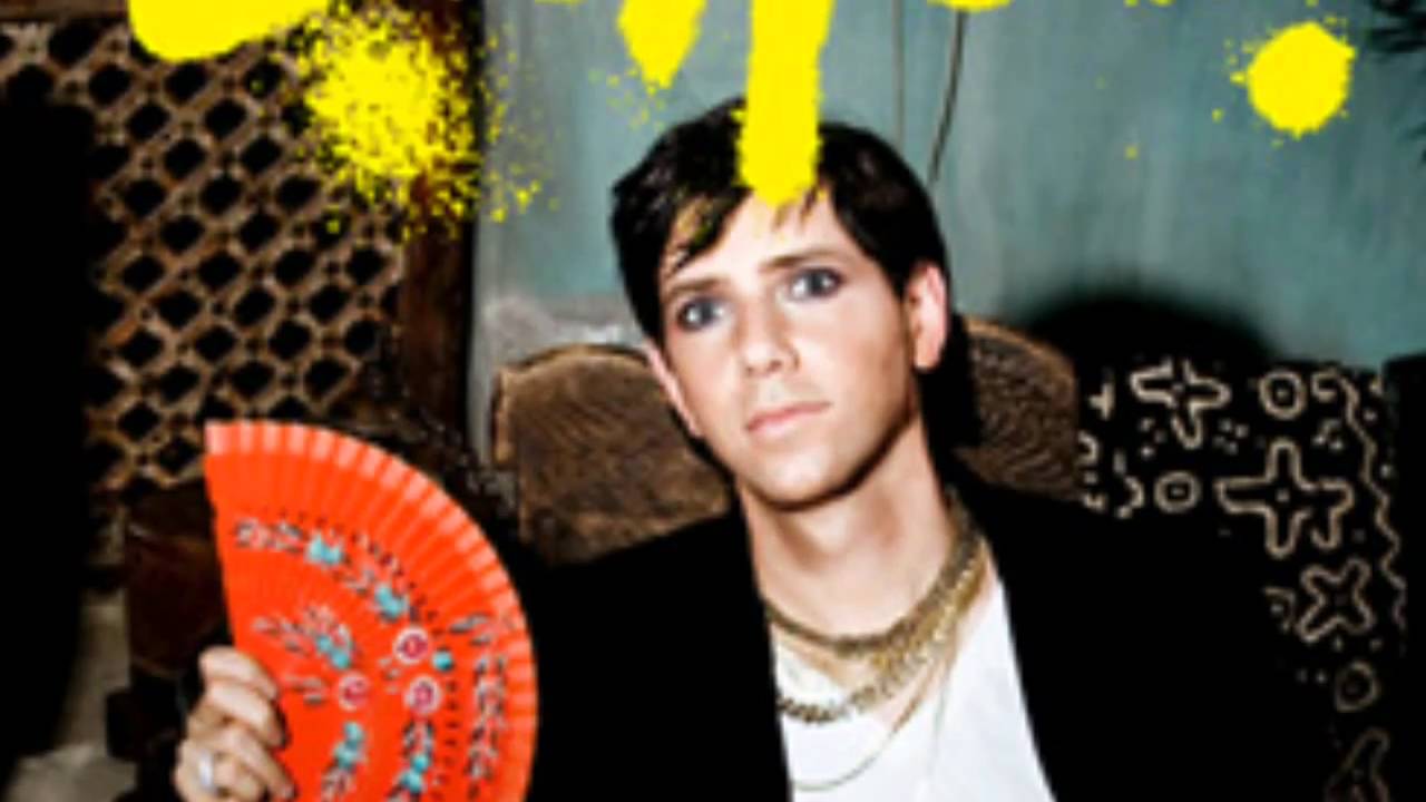 Tiga - Love don't dance here anymore [HD VERSION]