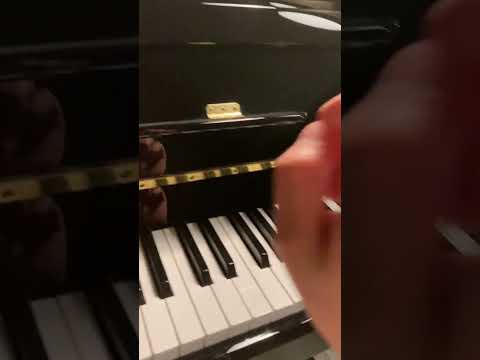 Video: Hvor mange tangenter på et piano?