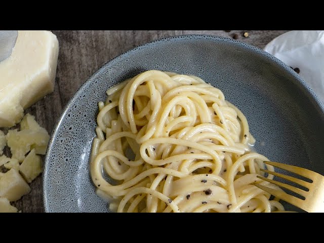 The best Cacio e Pepe recipe by Michelin starred chef Simone Zanoni, Vogue  Kitchen