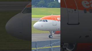 An @easyjet A319! #aviation #avgeek #planes #plane #planespotting #photographs #photo #photography An @easyjet A319! #aviation #avgeek #planes #plane #planespotting #photographs #photo #photography