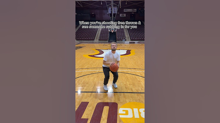 Have you ever missed a free throw on purpose?? #basketball #freethrow #athletes #shorts