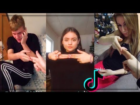 wrong hand handshake meme｜TikTok Search