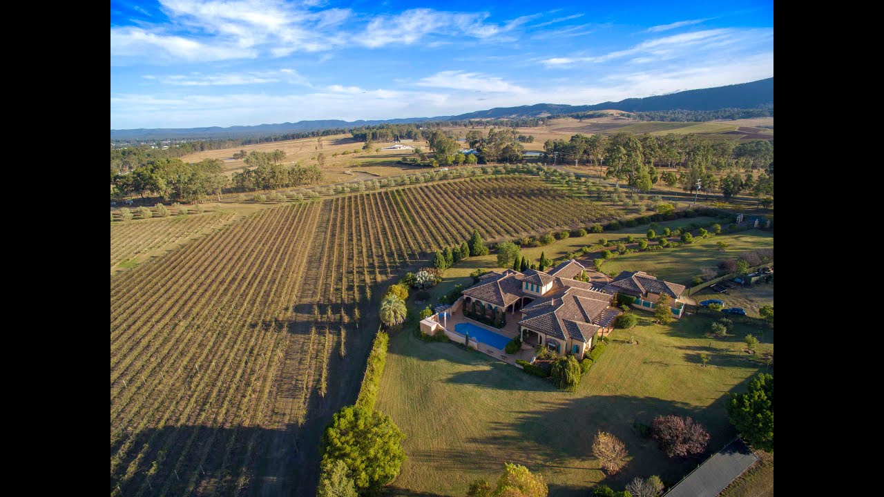Iron Gate Estate Hunter Valley Vineyard Stuart Christie Black