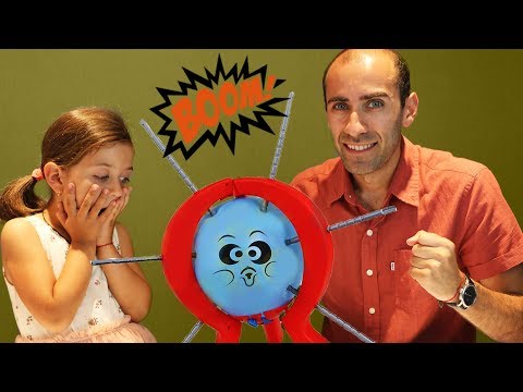 ემილია მამიკოს წინააღმდეგ, ვის გაუსკდება ბუშტი?