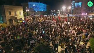 Thousands of Israelis Protest Outside PM Netanyahu's Jerusalem Home As Summer-Long Protests Continue