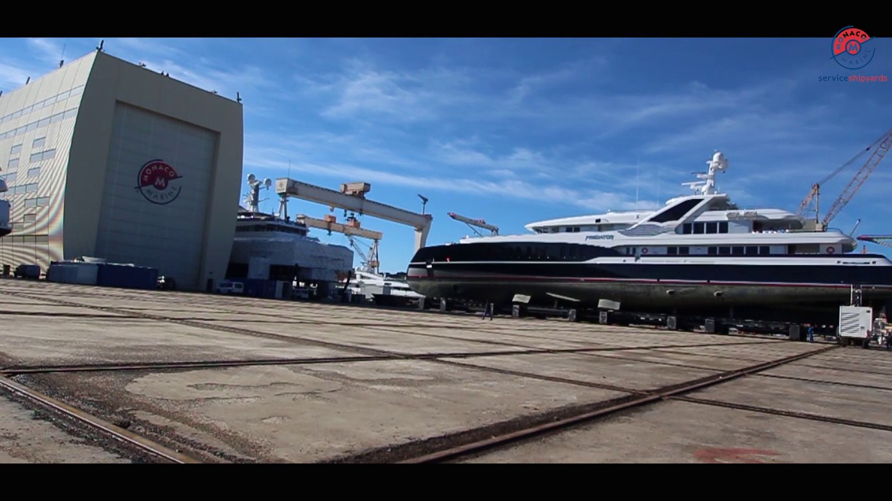 SYMPHONY 102m Feadship, docking in MC. Cought the floating line