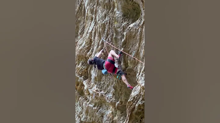 5.13a Hoofmaker, undertow wall, red River Gorge, Kentucky, Aaron Shamy