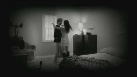 Man On Wire (2008) Official Trailer