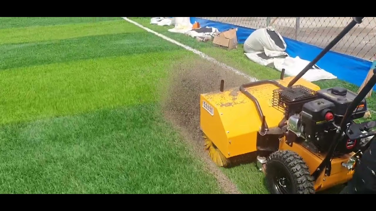 pemangakasan pasir/ruber lapangan mini soccer bandung