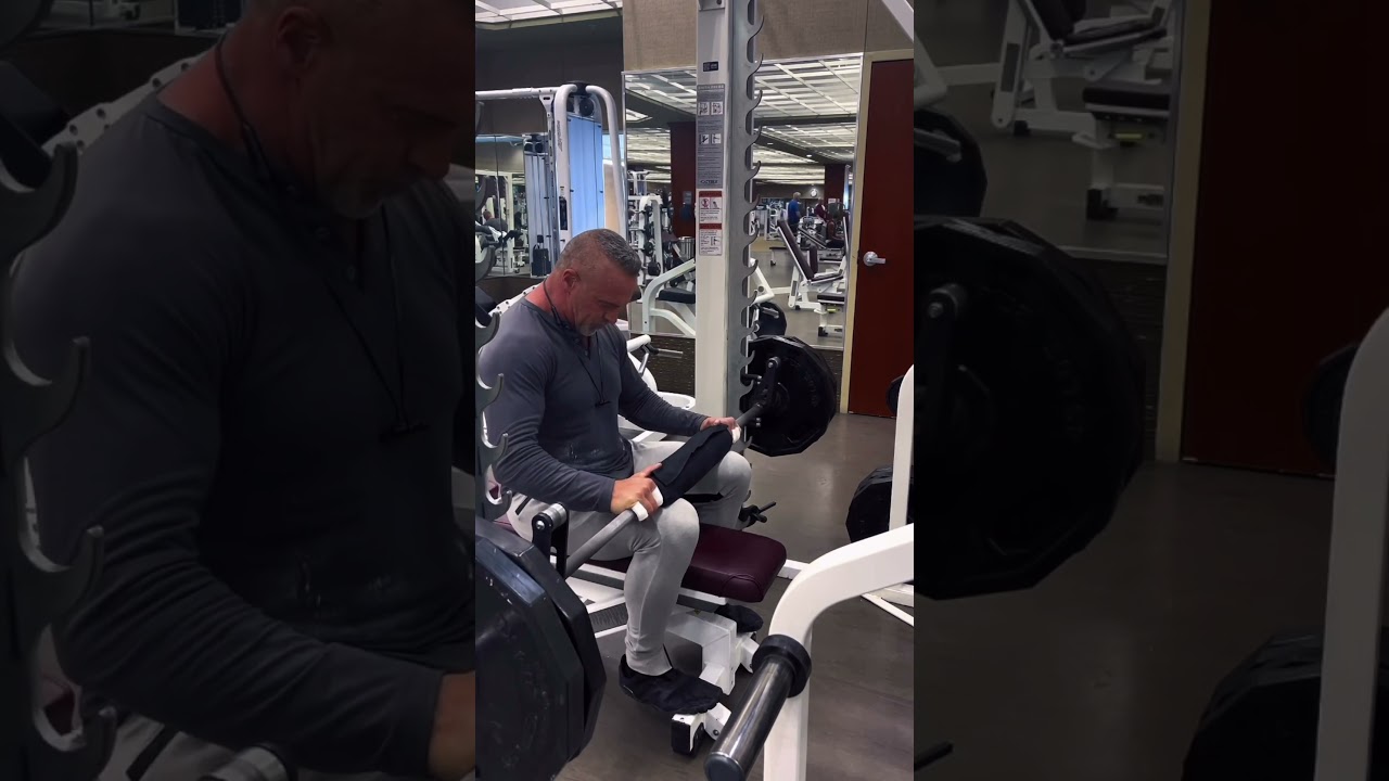 Seated calve raises in the Smith machine are an amazing way to blast your calves #smithmachine #calf