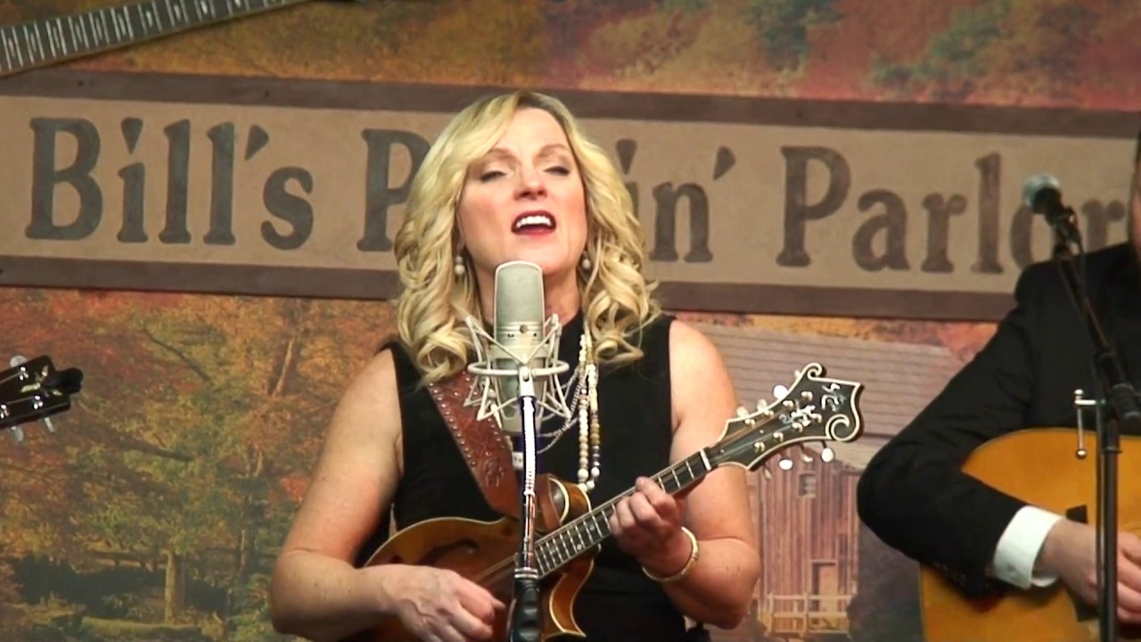 The Old Rugged Cross- Rhonda Vincent and the Rage Chords - Chordify