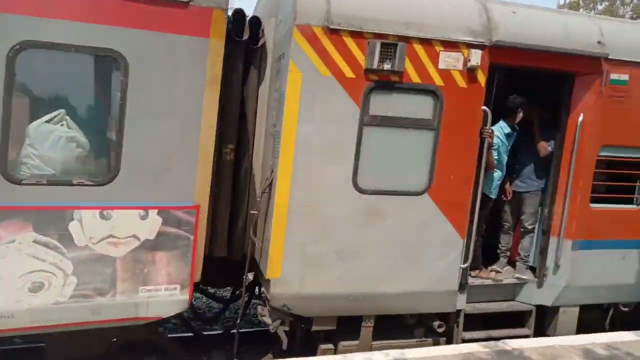 11020 konark express||konark express