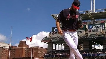 TOR@CLE: Kluber strikes out eight in 6 2/3 innings
