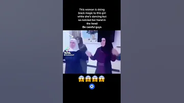 این پیرزن سعی می کند تا جادوی سیاه عروس را انجام دهد مراقب باشید 