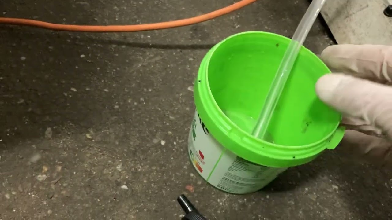 WAŻNE !!! Pompka próżniowa do odpowietrzania hamulców