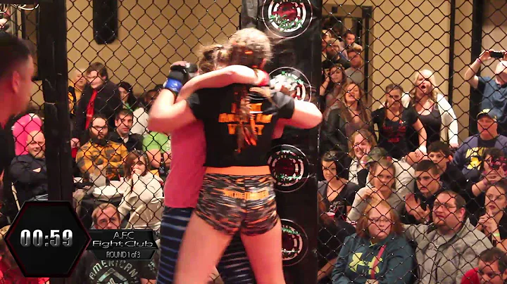 Angie Cook vs Naomi Wildey