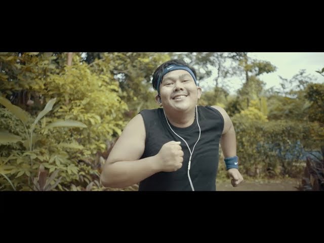 Bondan Prakoso - Pejuang Garis Finish [Official Music Video] class=