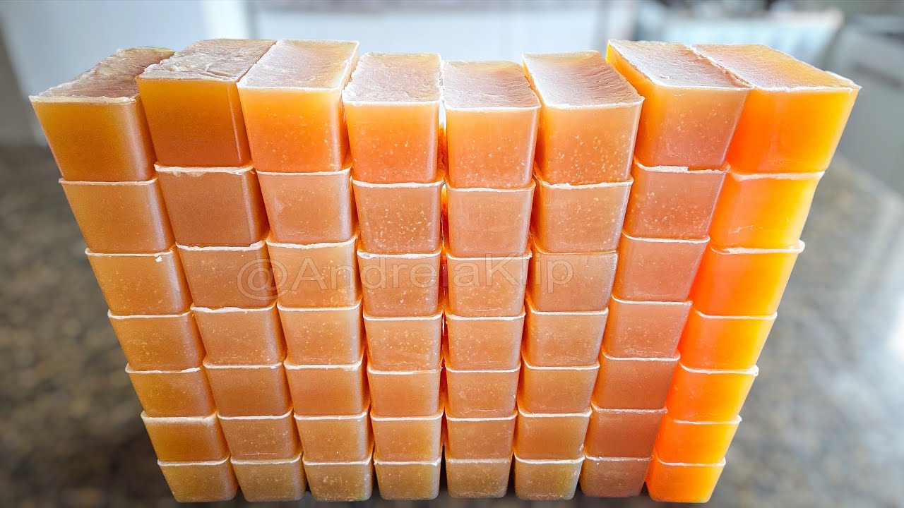 Assim Que Faço Meu Sabão Caseiro em Barras de Álcool 😮 Rendeu Mais de 60 Barras de Sabão 