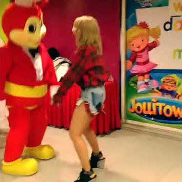 Download lagu [VIDEO] 140517 Dara shared video of CL dancing MTBD with Jo