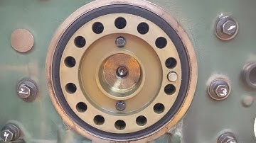 How To change crankshaft oil seals/how to replace front crankshaft oil seals in Volvo D1352 #video