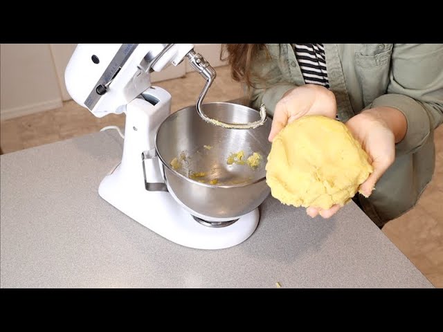 KitchenAid Stand Mixer Review  How to Use Dough Hook and More! 