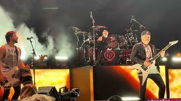 Bullet for My Valentine - Suffocating Under Words of Sorrow  (5/7/2025)