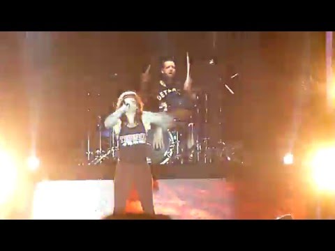 Walls Of Jericho - A Trigger Full of Promises + Forever Militant (Live in Hammersonic 2016)