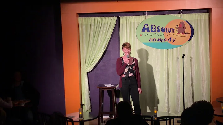 Tracy Hamilton Stand Up at Absolute Comedy