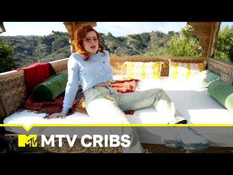 Bella Thorne x Brian and Brittney Kelley 🏡 MTV Cribs