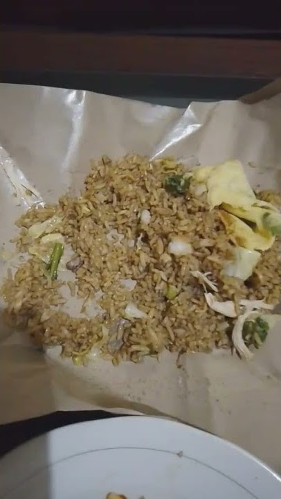 Makan nasi goreng malam -malam