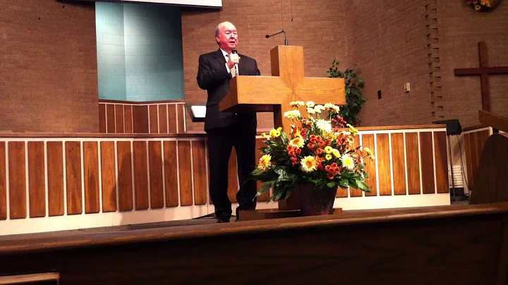 Lloyd Huggins singing If That Isn't Love