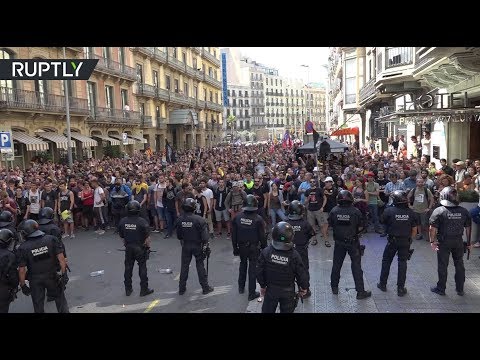 Видео: Най-малко тринадесет загинали при атаката в Барселона