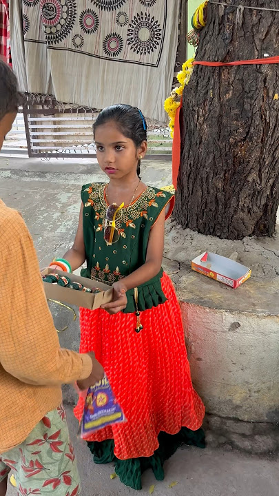 పసి పాప చేసిన పనికి🥹💗🥀#festival #sad #viralshorts #youtubeshorts #trending #explore #suhel