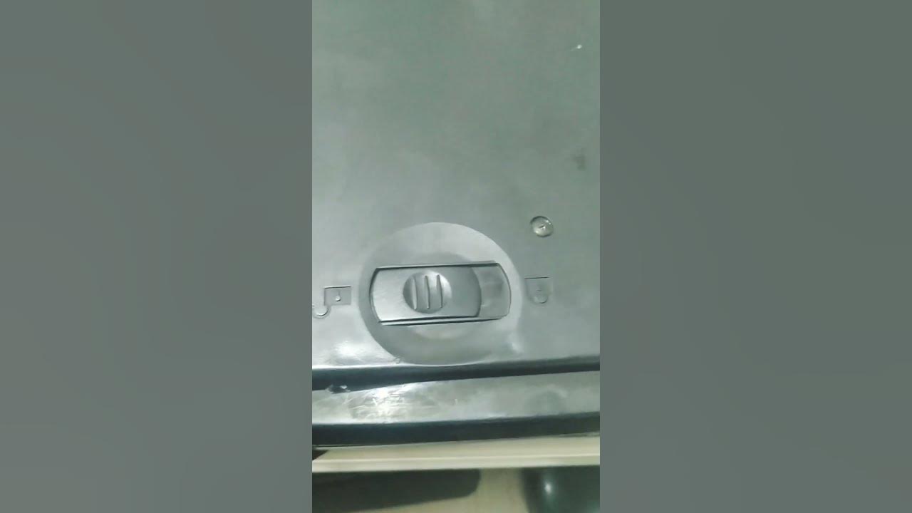 Release the lock switch Scanner Canon Lide 120 Error Code 2 179 0