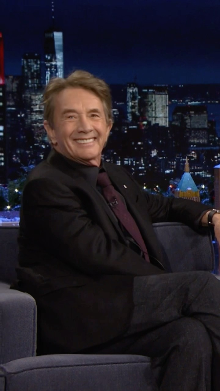 #MartinShort’s interview immediately goes off the rails ? #FallonTonight