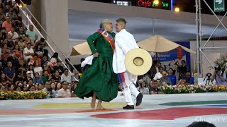 Veronica Mariategui y Ricardo Esparza. Campeones Mundiales Oro. Festival Marinera Plaza Norte 2024