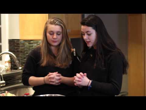 Video: Come Cuocere Una Torta Se Non C'è Il Forno