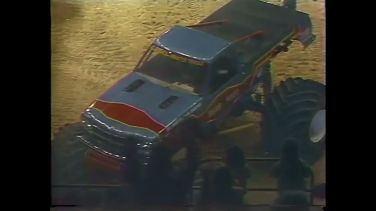USHRA Monster Trucks, & Mud Drags 1990-1993 Crashes & Highlights