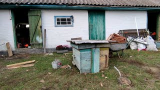 Переселенцы С Донбасса,Строю Будку Собаке, Удлиняю Цепок Собаке, Срывался Дождик.